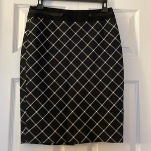 The limited pencil skirt